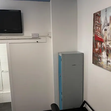 Backpackers Blackpool Hotel & Suites-2
